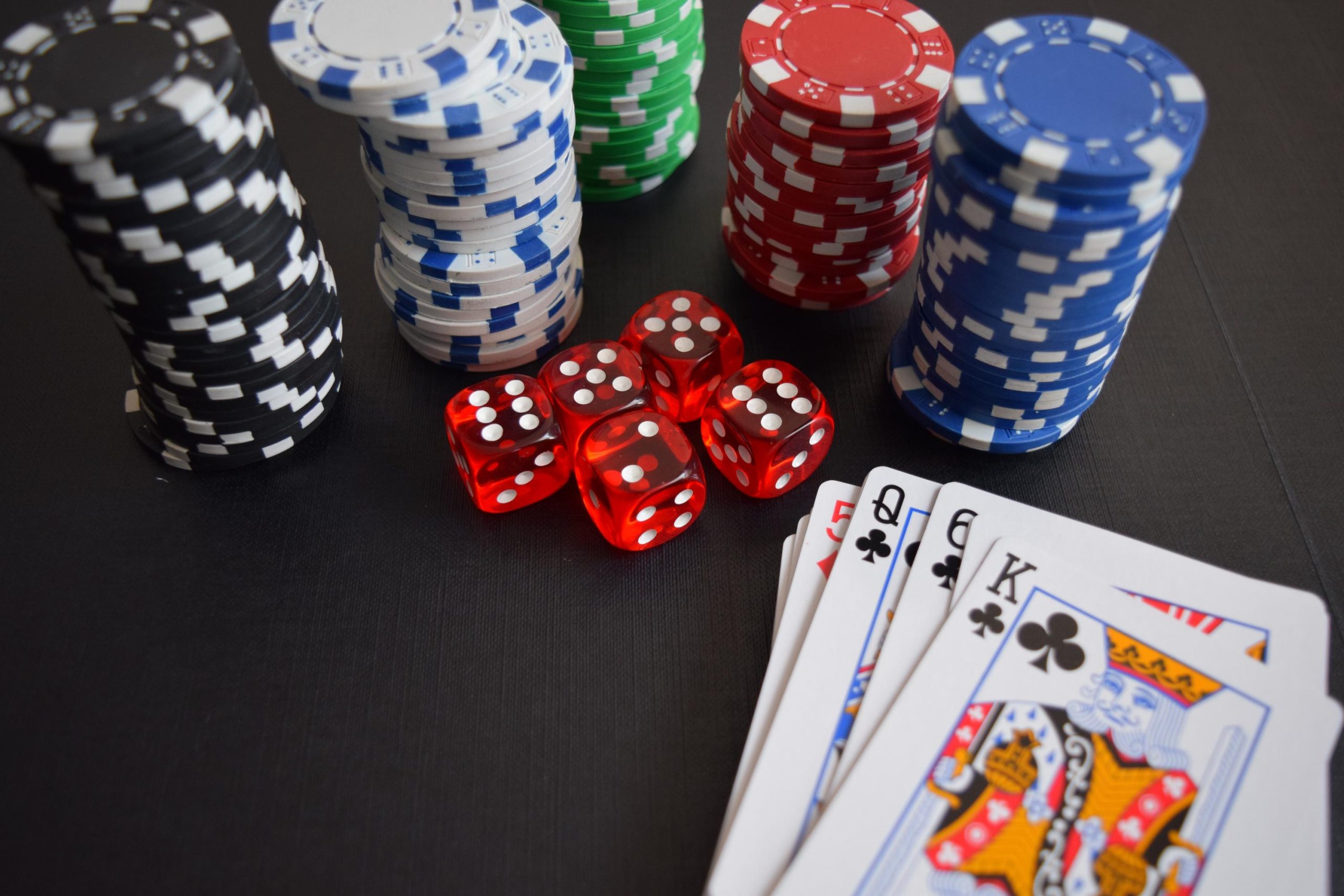 Why Digital Convenience Keeps Online Slots in the Spotlight